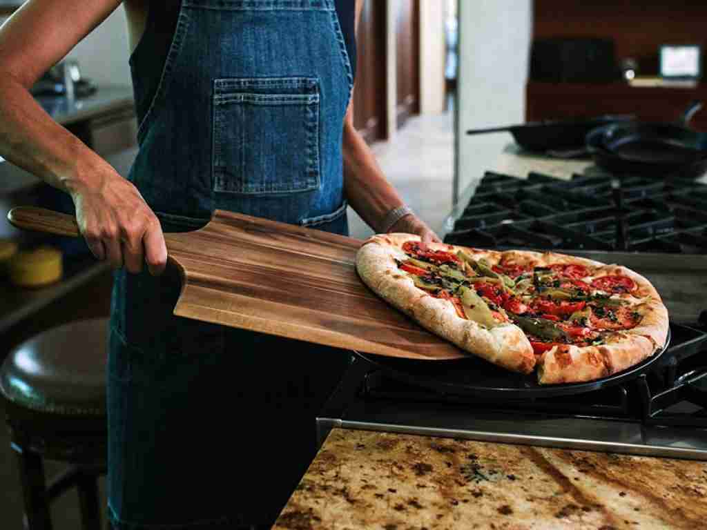How to Use a Pizza Peel Learn about Peel Types and How They Are Used