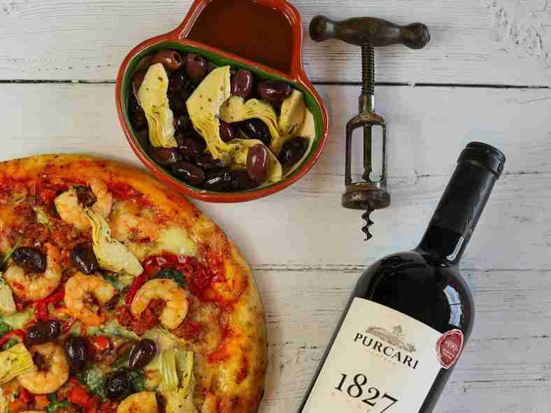 Best Wine with Pizza — Classy Wining & Dining